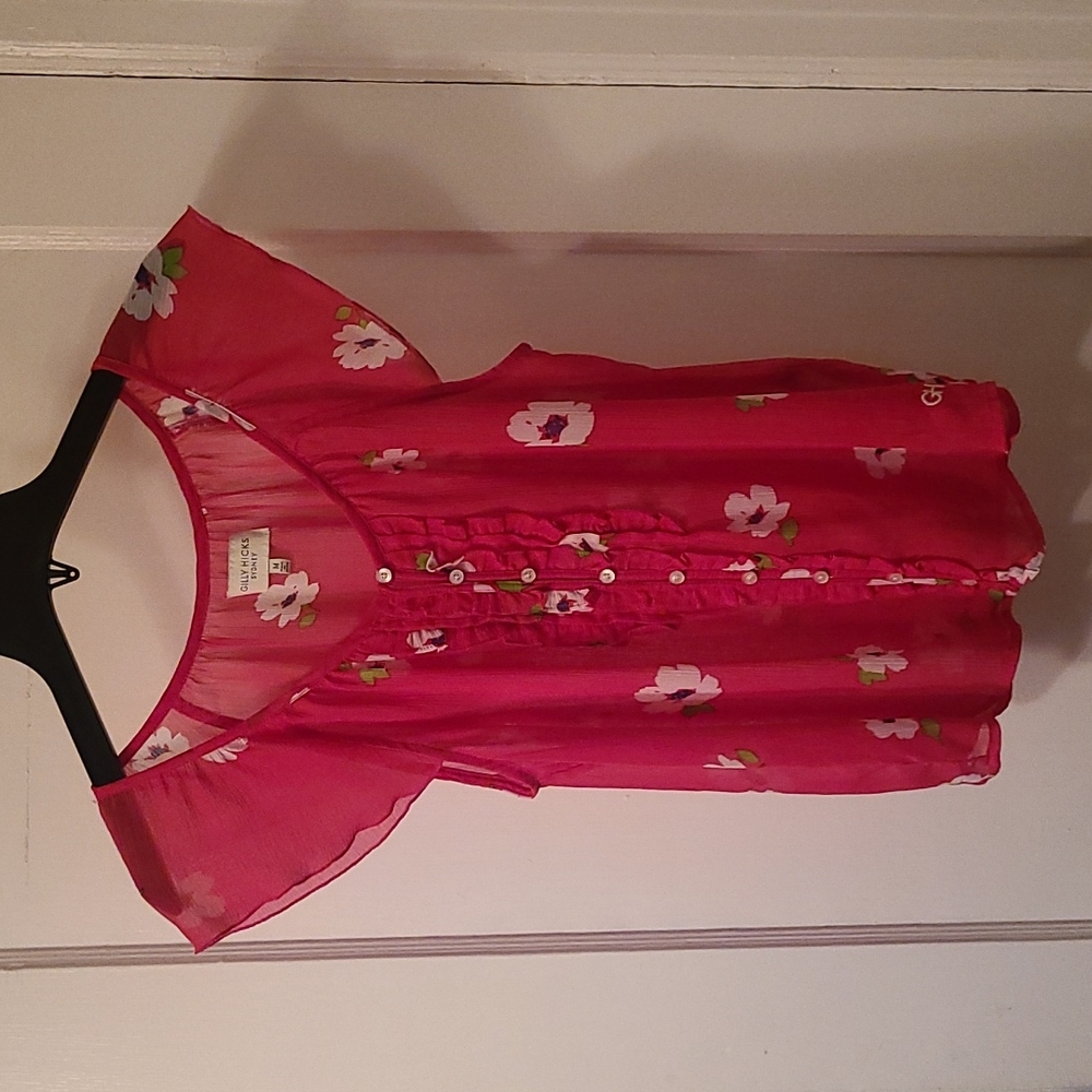 GILLY HICKS shirt